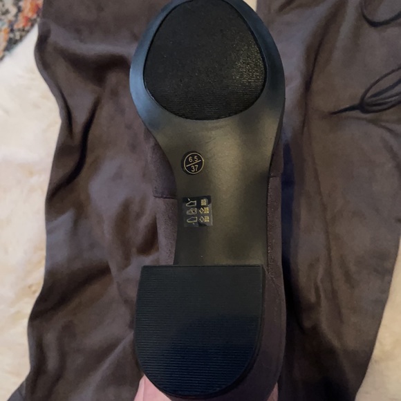 Suede Knee High Boots size 6.5 - Picture 12 of 13